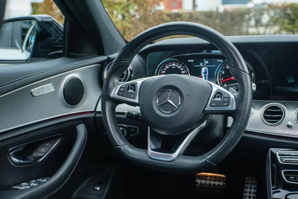 كازينو فيغاس دايز تطبيق أندرويد/آي أو إس